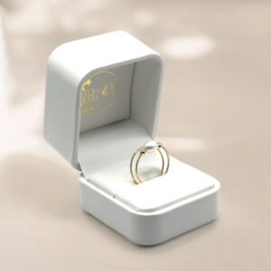 5 – 6 mm White Oval Pearl Gold Plated Loop Ring