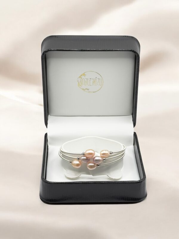 6 – 7 mm Multi Color Pearl Stainless Bangle