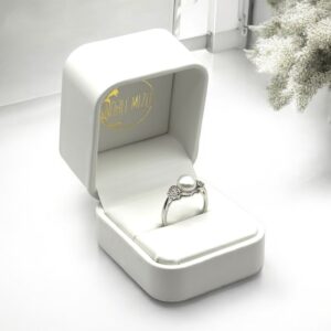 7 – 8 mm White Pearl with Crystal Ring