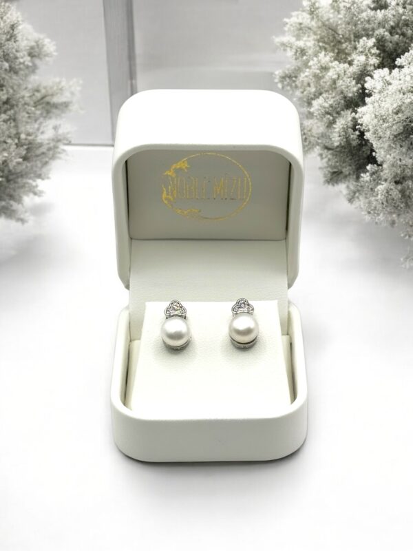 7 – 8 mm White Pearl with Crystal Earrings