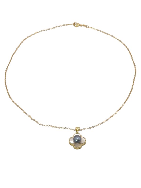 7 – 8 mm Black Mother of Pearl Pendant Necklace