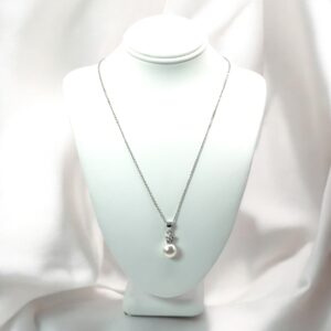 8 – 9 mm White Star Pendant Necklace