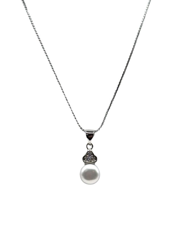 7 – 8 mm White with Crystal Pendant Necklace