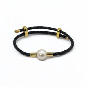 10 – 11 mm White Pearl Leather Strap Bracelet