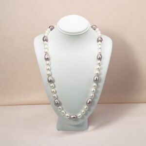 8 – 9 mm Purple & White Oval Pearl Necklace Strand