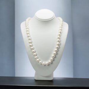 8 – 9 mm White Pearl Necklace Strand