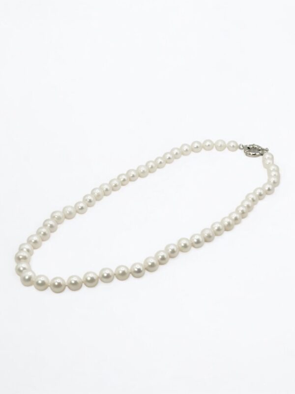 8 – 9 mm White Pearl Necklace Strand