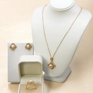 8 – 9 mm Champagne Pearl Set Flower Shaped