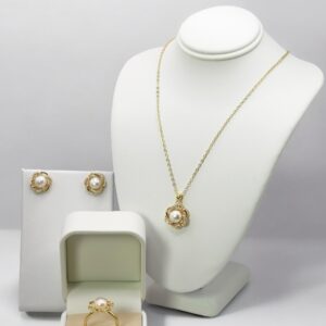 7 – 8 mm White Pearl Set Flower Shaped